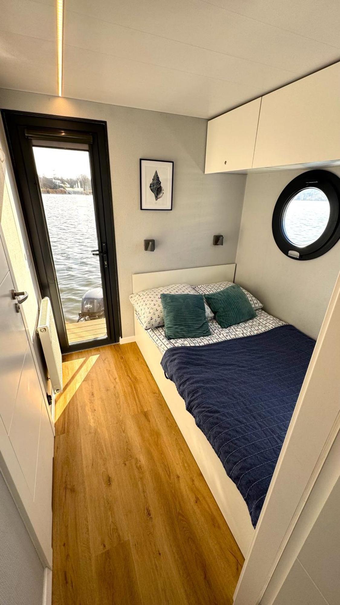 Houseboat Water Boy apartament pływający dom na wodzie łódź Apartamento Wrocław Exterior foto