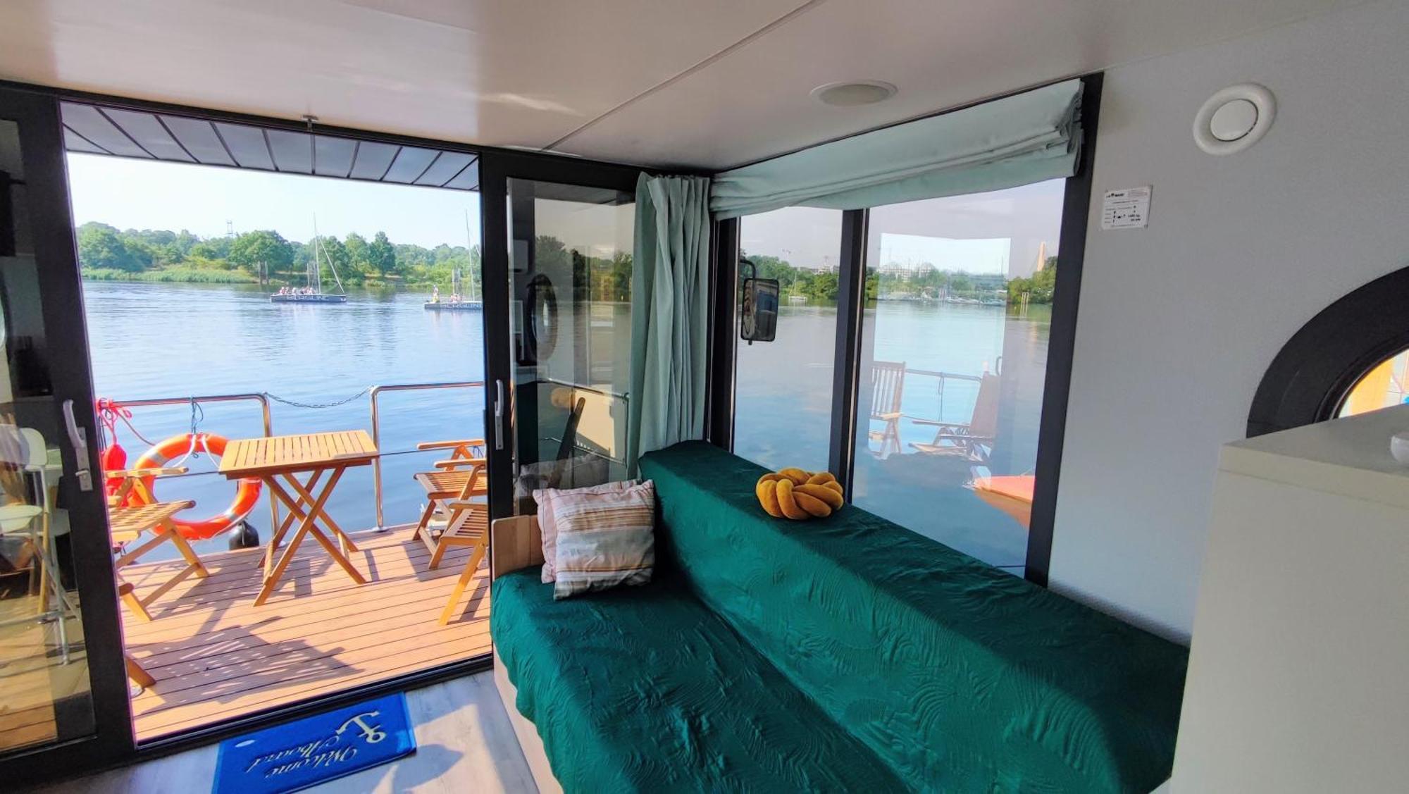 Houseboat Water Boy apartament pływający dom na wodzie łódź Apartamento Wrocław Exterior foto